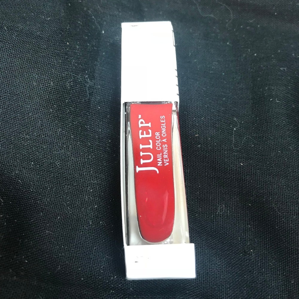 Julep Nail Color Polish Myrtle Red NEW IN BOX
